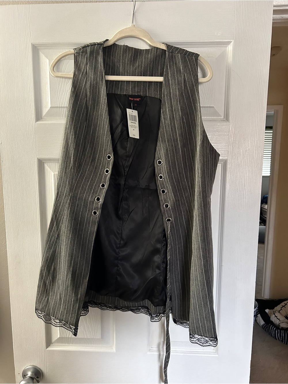 Hot Topic Herringbone Pinstripe Vest in Black and Grey